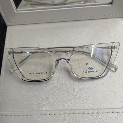 Armazón de acetato transparente